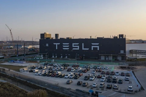 Hãng Tesla tạm ngừng sản xuất tại Thượng Hải trong vài ngày