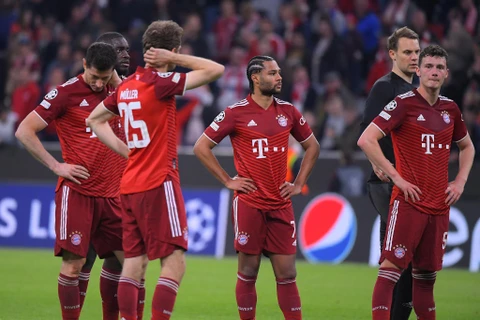 Cận cảnh Bayern Munich chia tay Champions League ngay trên sân nhà