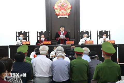 Khánh Hòa: Tuyên án tù 7 cựu quan chức vi phạm về quản lý đất đai