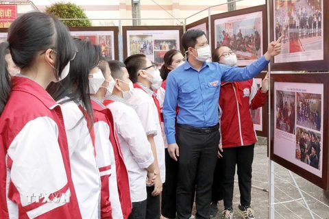 Trưng bày tư liệu về Hoàng Sa, Trường Sa tại tỉnh Bắc Giang