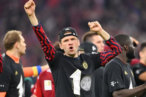 Bayern Munich: 10 năm liên tiếp vô địch quốc gia - Không thể tin được!