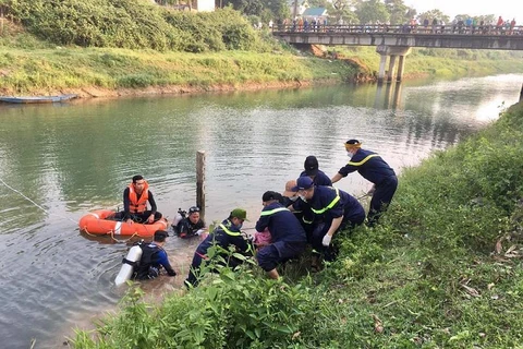 Quảng Trị: Tìm thấy thi thể hai học sinh đuối nước tại kênh thủy lợi