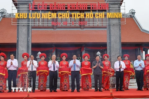 Thủ tướng dự Lễ kỷ niệm 60 năm Bác Hồ về thăm huyện Tiền Hải