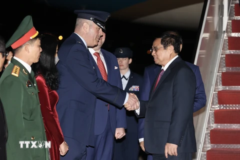 Thủ tướng tới Washington dự Hội nghị Cấp cao Đặc biệt ASEAN-Hoa Kỳ