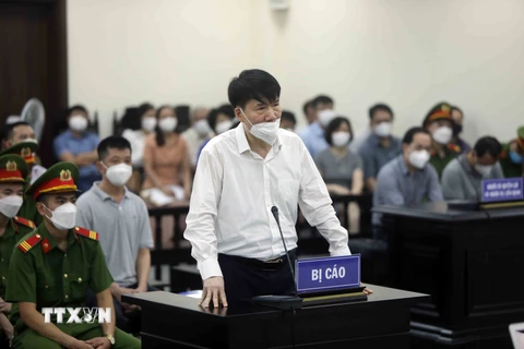Mở phiên tòa xét xử Nguyên Thứ trưởng Bộ Y tế Trương Quốc Cường