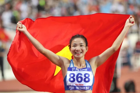 Nguyễn Thị Oanh giành 3 tấm huy chương Vàng SEA Games 31. (Ảnh: Quang Hà/TTXVN)