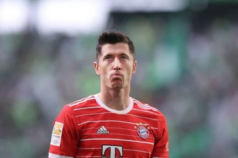 Bayern Munich 'nổi điên' với tuyên bố của Robert Lewandowski
