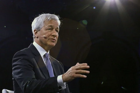 CEO JPMorgan Chase cảnh báo các nhà đầu tư về một 'cơn bão' kinh tế