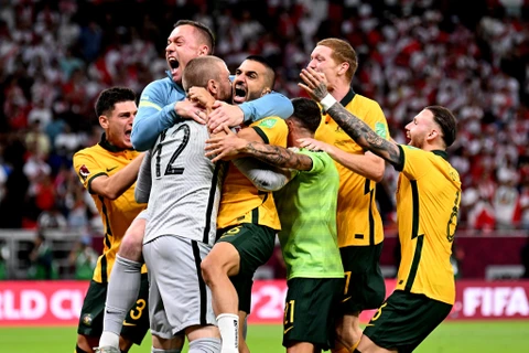 Australia giành vé dự World Cup 2022 sau loạt luân lưu may rủi