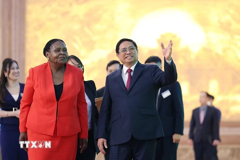 Thủ tướng Phạm Minh Chính hội kiến Chủ tịch Quốc hội Mozambique