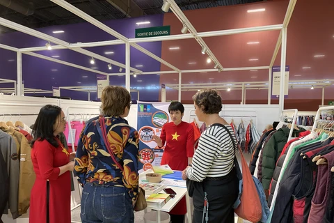 Việt Nam tham dự hội chợ dệt may Première Vision 2022 tại Pháp