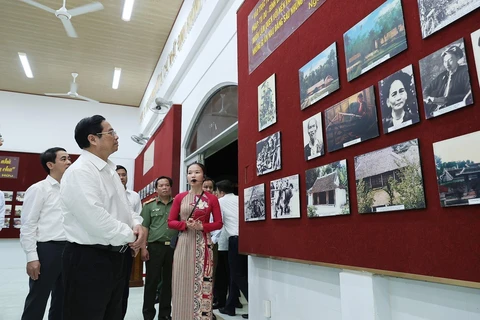 Thủ tướng Phạm Minh Chính thăm, làm việc tại tỉnh Hậu Giang