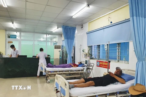 Đà Nẵng: Điều tra vụ nhiều người nhập viện nghi do ngộ độc thực phẩm