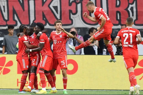 Bayern ‘hủy diệt’ Eintracht Frankfurt trong ngày ra quân Bundesliga