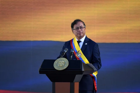 Tổng thống đắc cử Colombia Gustavo Petro tuyên thệ nhậm chức