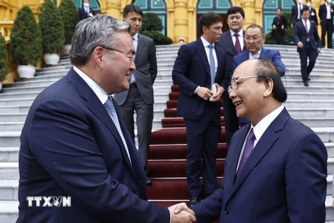 Chủ tịch nước tiếp Phó Thủ tướng, Bộ trưởng Ngoại giao Kazakhstan