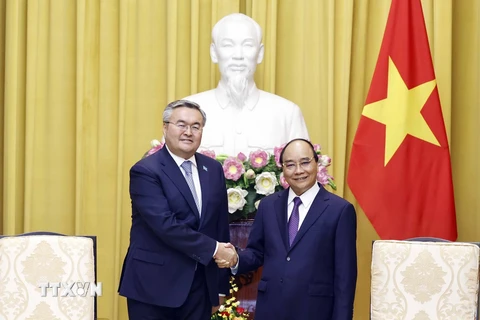 Việt Nam luôn coi trọng quan hệ hữu nghị truyền thống với Kazakhstan
