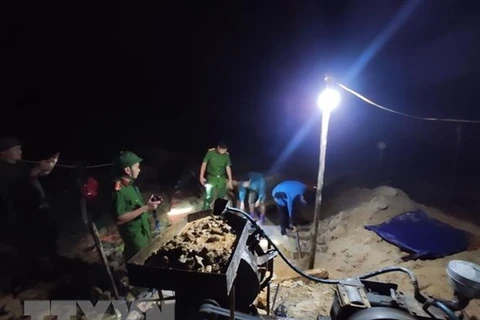 Quảng Nam: Sớm có giải pháp để đóng cửa mỏ vàng Bồng Miêu