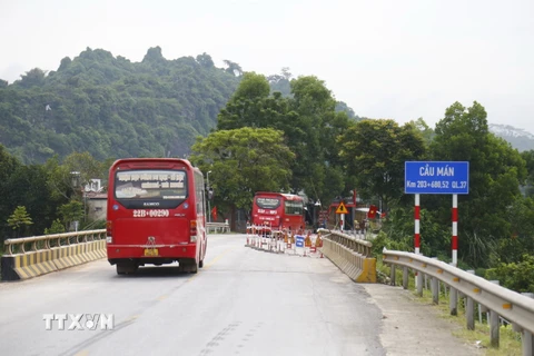 Tuyên Quang: Phân luồng giao thông trên Quốc lộ 37 do sự cố sạt lở