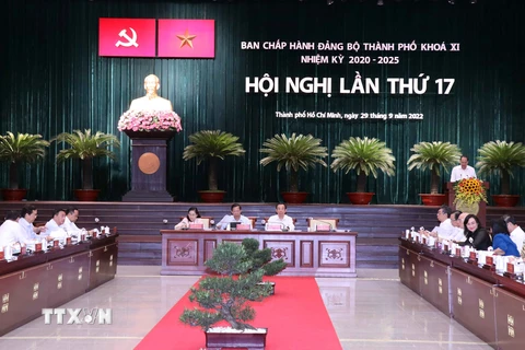 Khai mạc Hội nghị lần thứ 17 Ban Chấp hành Đảng bộ TP Hồ Chí Minh