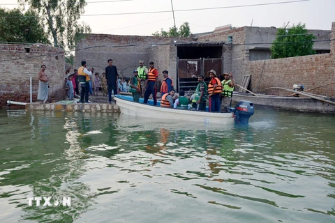 Pakistan cạn nguồn tài chính để phục hồi sau lũ lụt nghiêm trọng