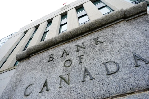 Canada chấp nhận rủi ro suy thoái kinh tế để kiểm soát lạm phát
