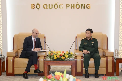 Tăng cường quan hệ hợp tác quốc phòng Việt Nam và Canada