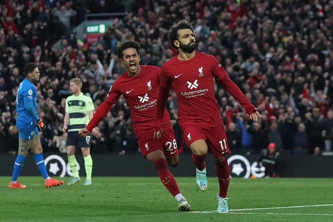 Salah tỏa sáng, Liverpool lại khiến Man City nếm 'trái đắng'