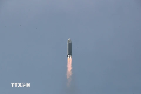 Hàn Quốc: Vụ phóng tên lửa ICBM của Triều Tiên không thành công