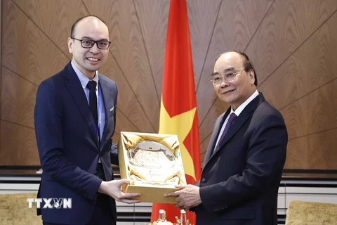 Chủ tịch nước Nguyễn Xuân Phúc tiếp Đồng sáng lập công ty Traveloka 