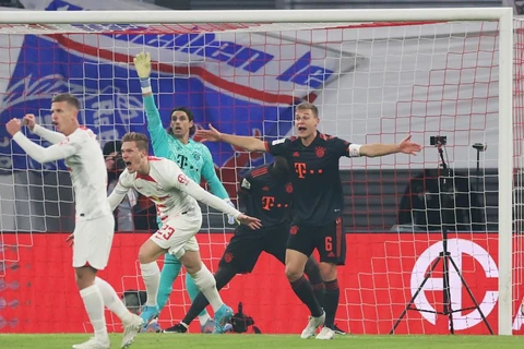 Bayern Munich chia điểm Leipzig trong trận khởi đầu năm 2023