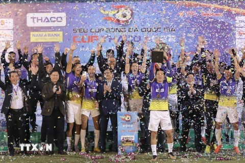 Cận cảnh Hà Nội giành Siêu cúp Quốc gia, thiết lập kỷ lục mới