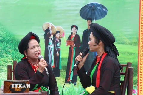 Bắc Ninh: Về hội Lim trải lòng cùng tình yêu quan họ 