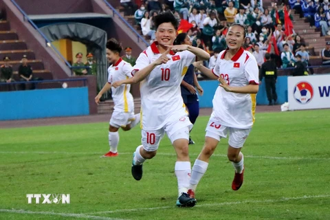U20 nữ Việt Nam giành chiến thắng đậm 11-0 trước U20 Singapore