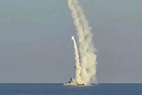 Nga phóng tên lửa chống hạm siêu vượt âm vào mục tiêu trên biển 