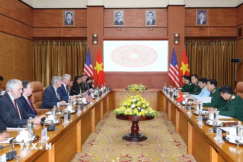 Bộ trưởng Bộ Quốc phòng Phan Văn Giang tiếp Đoàn Nghị sỹ Hoa Kỳ