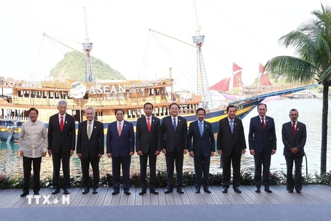 Hội nghị Cấp cao ASEAN: Nhất trí tăng cường năng lực, hiệu quả thể chế