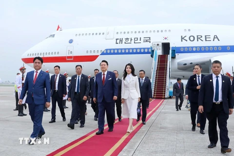Tổng thống Yoon Suk Yeol bắt đầu thăm cấp nhà nước tới Việt Nam
