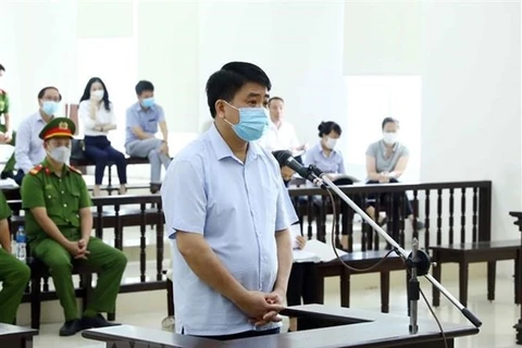 Truy tố ông Nguyễn Đức Chung trong vụ nâng khống giá cây xanh