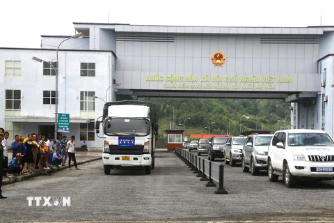Hà Giang: Thông xe tuyến vận tải đường bộ quốc tế Việt Nam-Trung Quốc