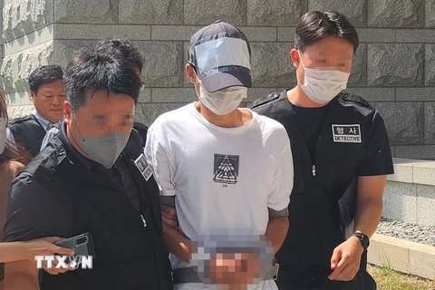 Hàn Quốc: Bắt đối tượng tình nghi đâm dao vào một giáo viên ở Daejeon