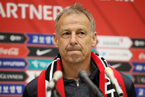 HLV Klinsmann tiết lộ lý do chọn đá giao hữu với Đội tuyển Việt Nam