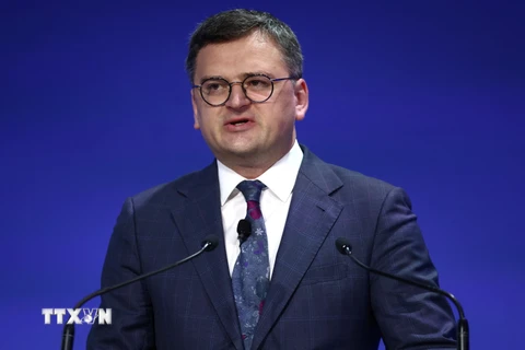 Ngoại trưởng Ukraine công du châu Âu để đàm phán viện trợ quân sự