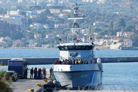 Hy Lạp đã giải cứu hơn 180 người di cư lênh đênh trên biển