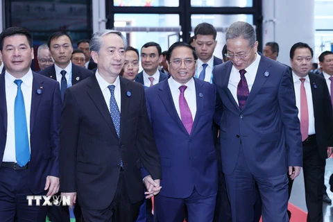 Mong muốn Việt Nam thành điểm trung chuyển hàng hóa ASEAN-Trung Quốc