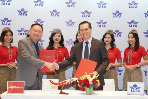 Học viện Hàng không Vietjet trở thành đối tác đào tạo của IATA 