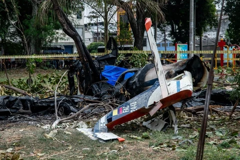Rơi máy bay huấn luyện của Không quân Colombia, một phi công tử nạn