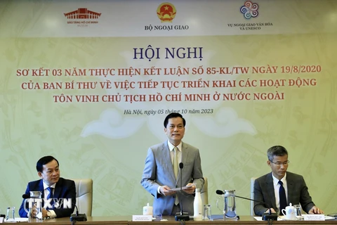 Tăng cường tuyên truyền, tôn vinh Chủ tịch Hồ Chí Minh với quốc tế