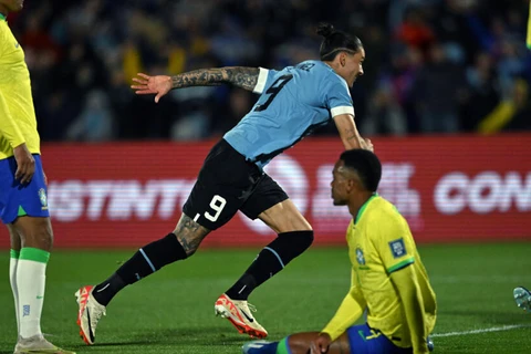 Vòng loại World Cup 2026: Brazil thua sốc, Messi lại tỏa sáng rực rỡ