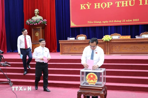 Tiền Giang lấy phiếu tín nhiệm đối với những người giữ chức vụ do HĐND bầu. (Ảnh: Minh Trí/TTXVN)